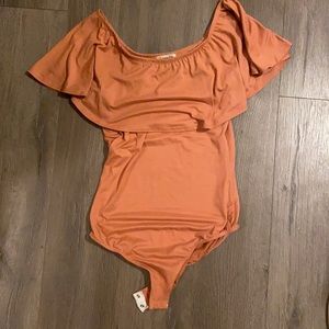 Strapless/off the shoulder bodysuit